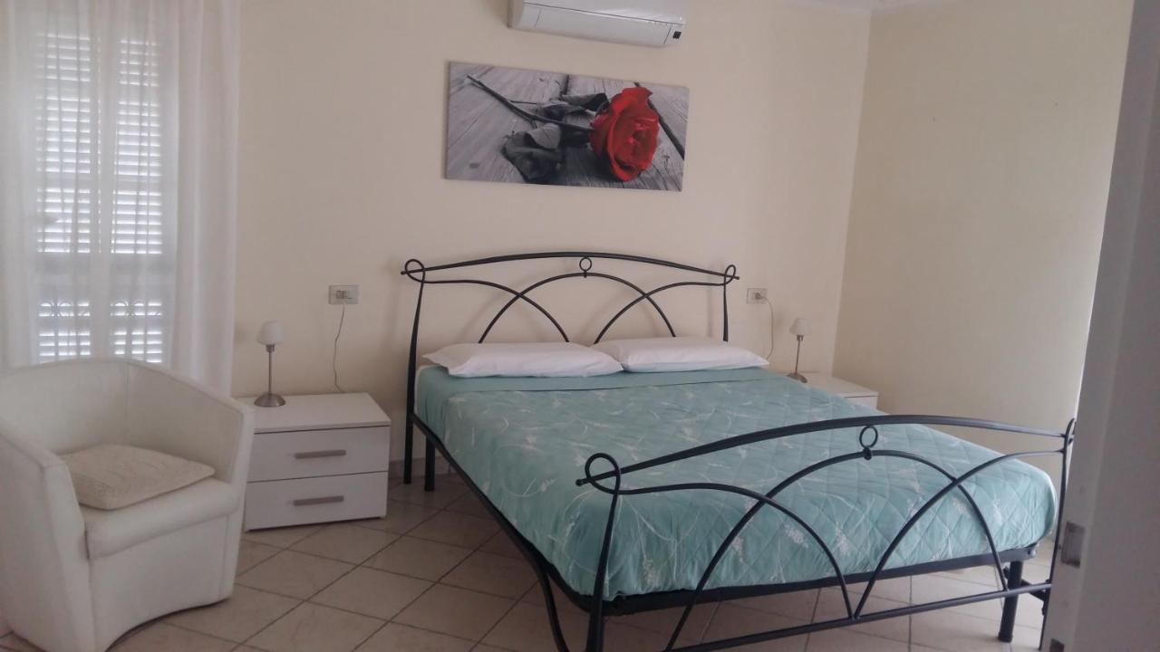 Appartamento in villa Su Forti Esterno foto