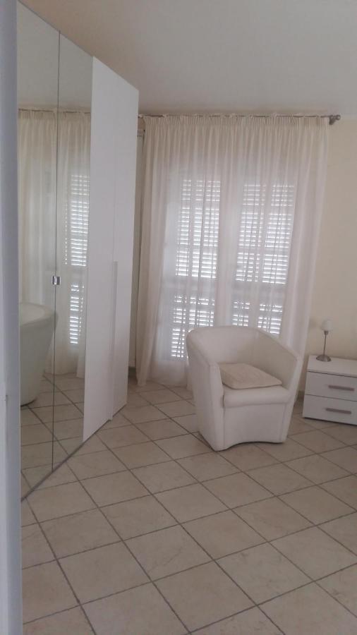 Appartamento in villa Su Forti Esterno foto