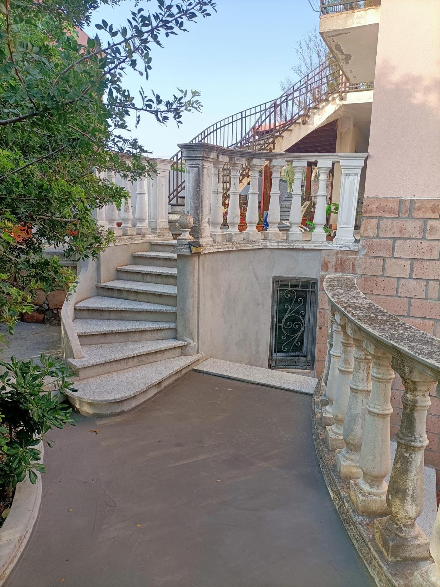 Appartamento in villa Su Forti Esterno foto