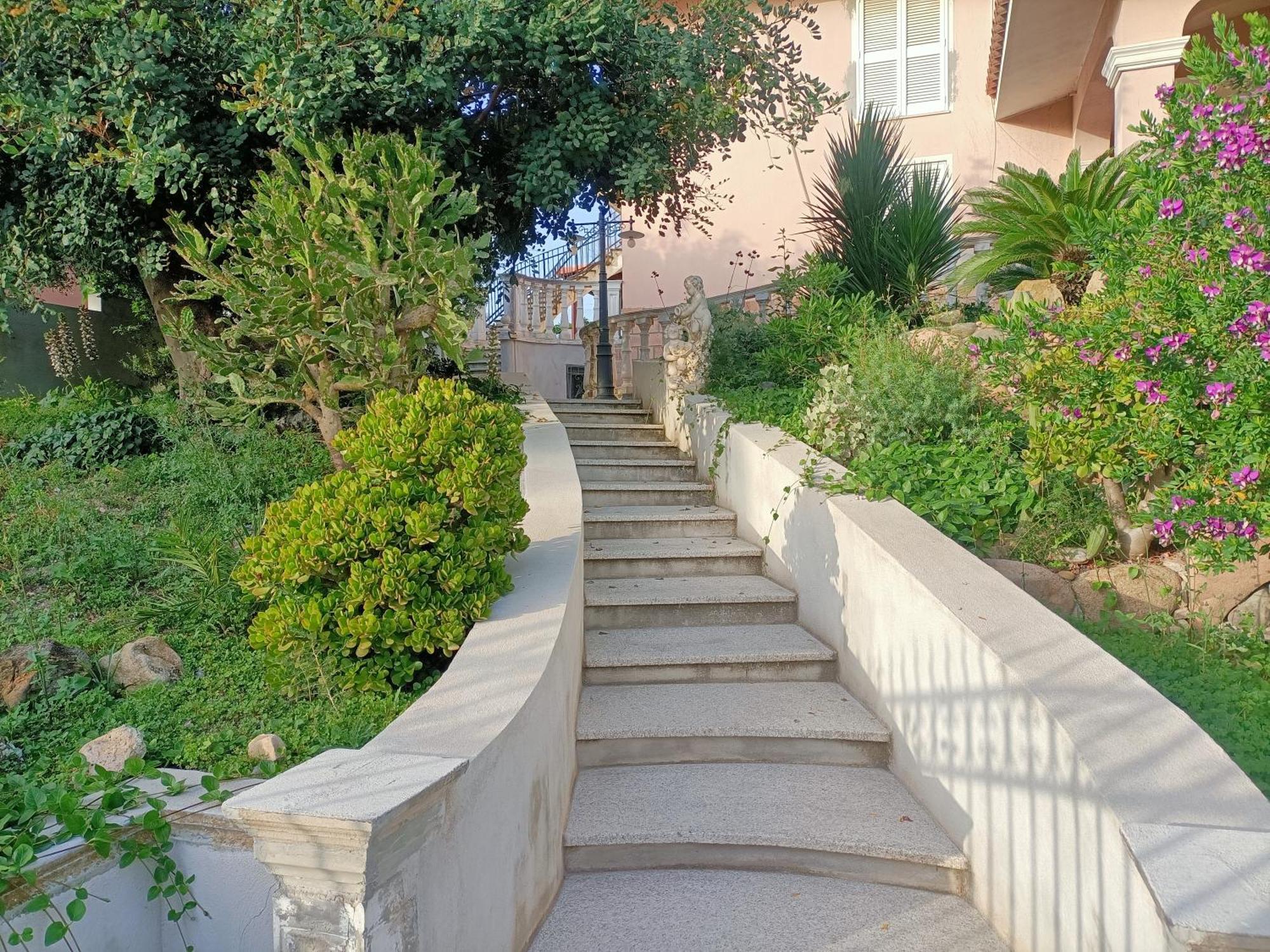 Appartamento in villa Su Forti Esterno foto